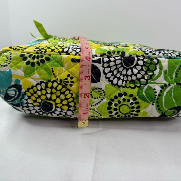 Vera Bradley ‘Limes Up’ Fabric Tote Outside Pockets Zipper Top - Picture 7 of 8